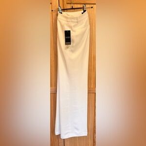 Ralph Lauren Fully lined, white pants.